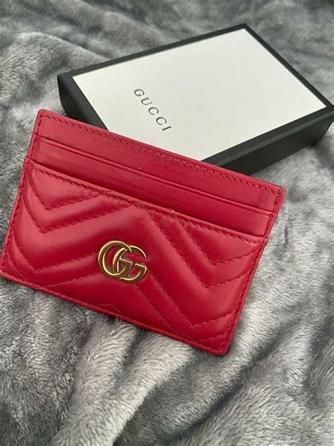 GG Marmont chain wallet in hibiscus red leather 